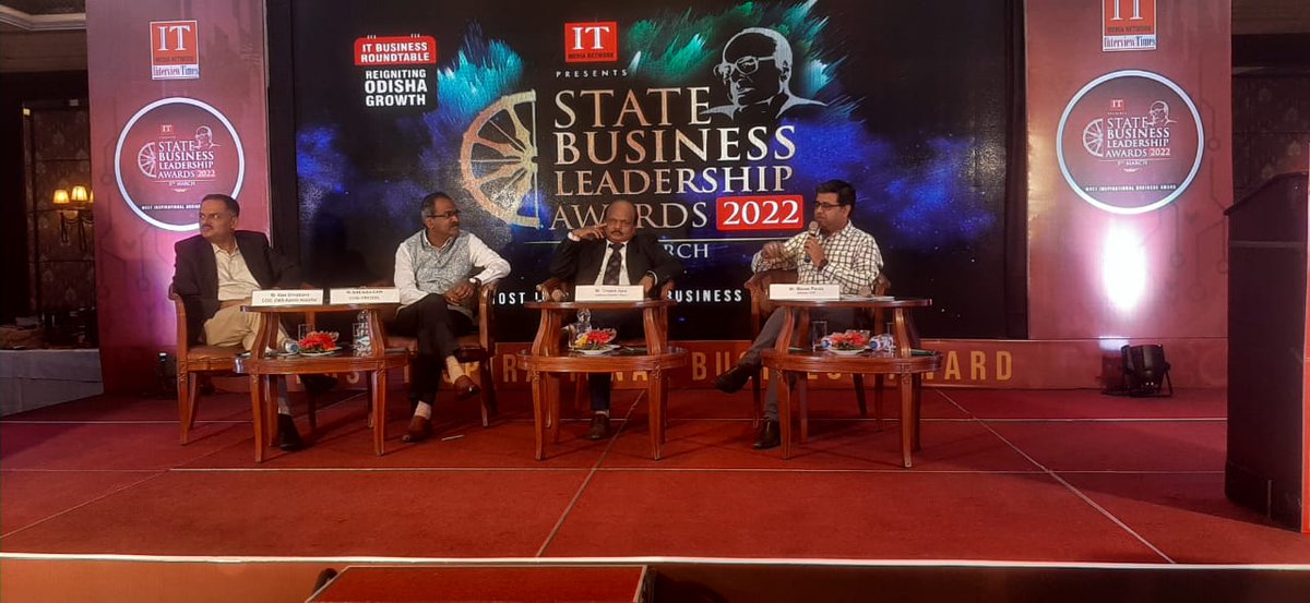 stpibbsr's tweet photo. Director @stpibbsr enlightened on the journey of @stpiindia in the evolution of #Bhubaneswar as an #ITCity & the recent initiatives in building a vibrant #Startup & #Innovation ecosystem while speaking in the #StateBusinessLeadershipAward2022 organized by #InterviewTimes. https://t.co/VgH98LxFn9