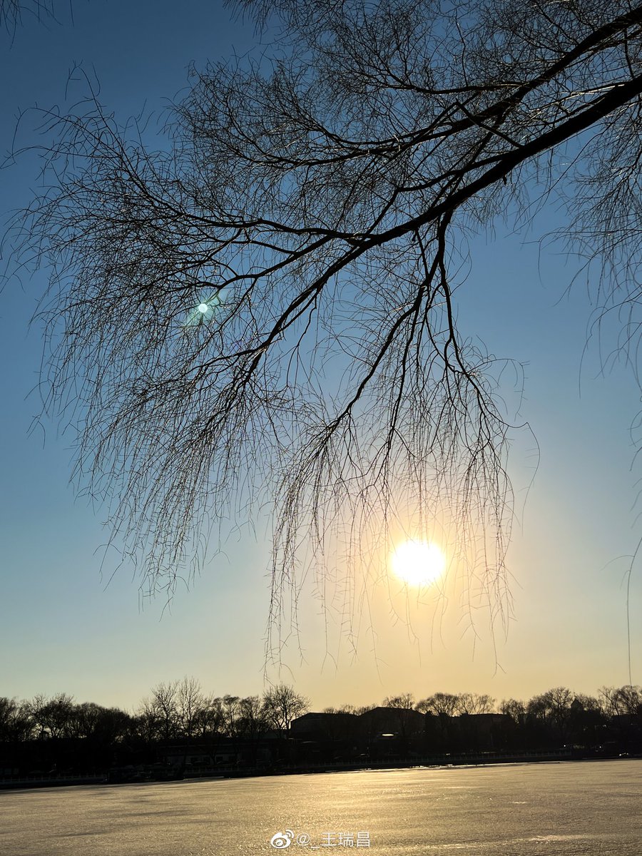 ruichangpics's tweet photo. [ 220228 Weibo Update ]

"☀️ ​​​ ​​​"

#王瑞昌 #WangRuichang https://t.co/rBCgaLsqLI