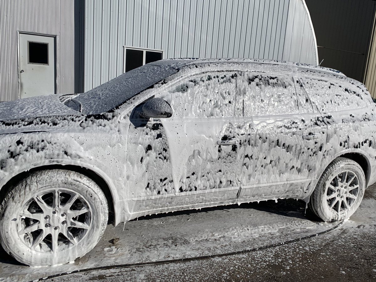 Aupperle_Ag's tweet photo. Foaming season is in full swing!   The first piece of equipment is always the most important… #happywifehappylife #schippersusa #tandtsystems #tandtcleaner #foamwaitrinse #makeslifeeasy https://t.co/gcxTrtQDZN