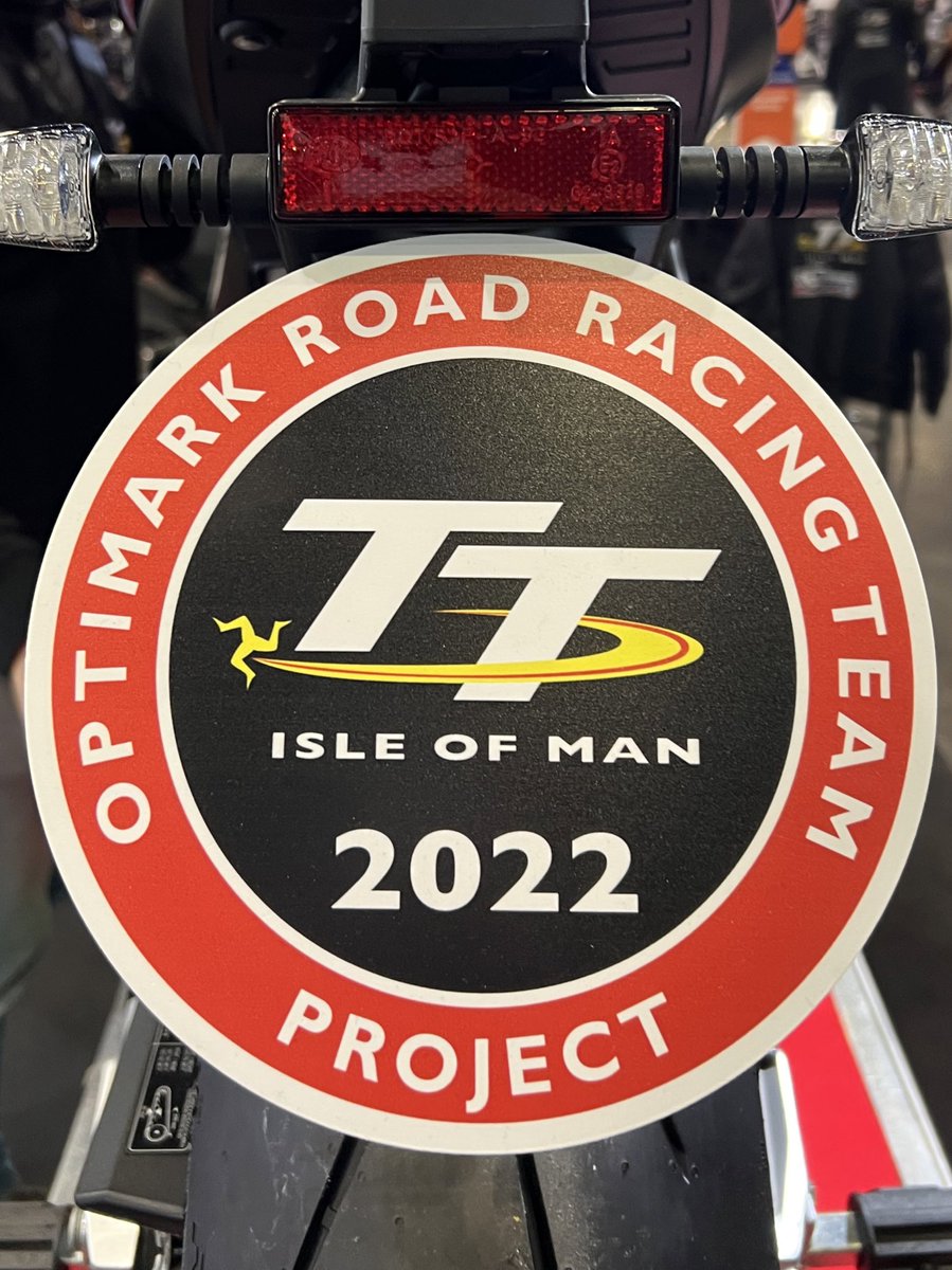 TOLLRacingTeam's tweet photo. ‼️BREAKING NEWS‼️
Nuestro piloto @Torras49 , competirá en Super Twin en el #iomTT por primera vez en su carrera deportiva, nuestros amigos y patrocinadores #Optimark son los culpables.
Dale FAV y RT para que lo sepa todo el mundo!!! https://t.co/WbM0SZFUp0