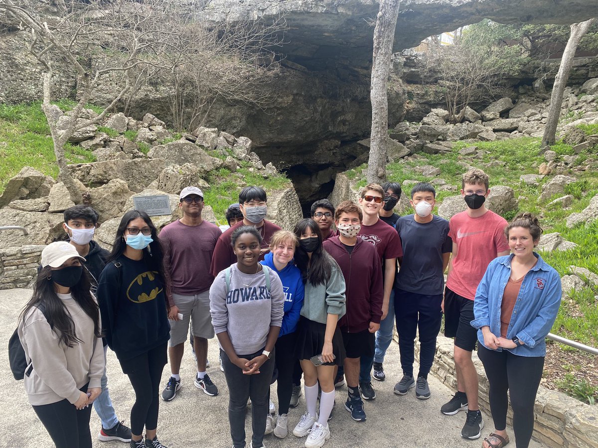 Lyhinners's tweet photo. Having an excellent time in San Antonio with the @HumbleISD_SCHS Science Olympiad team! Today is our competition and the students are so ready! Yesterday we toured the caverns! @Humble_2ndSci @CreekSnhs https://t.co/l1giMpUfZn