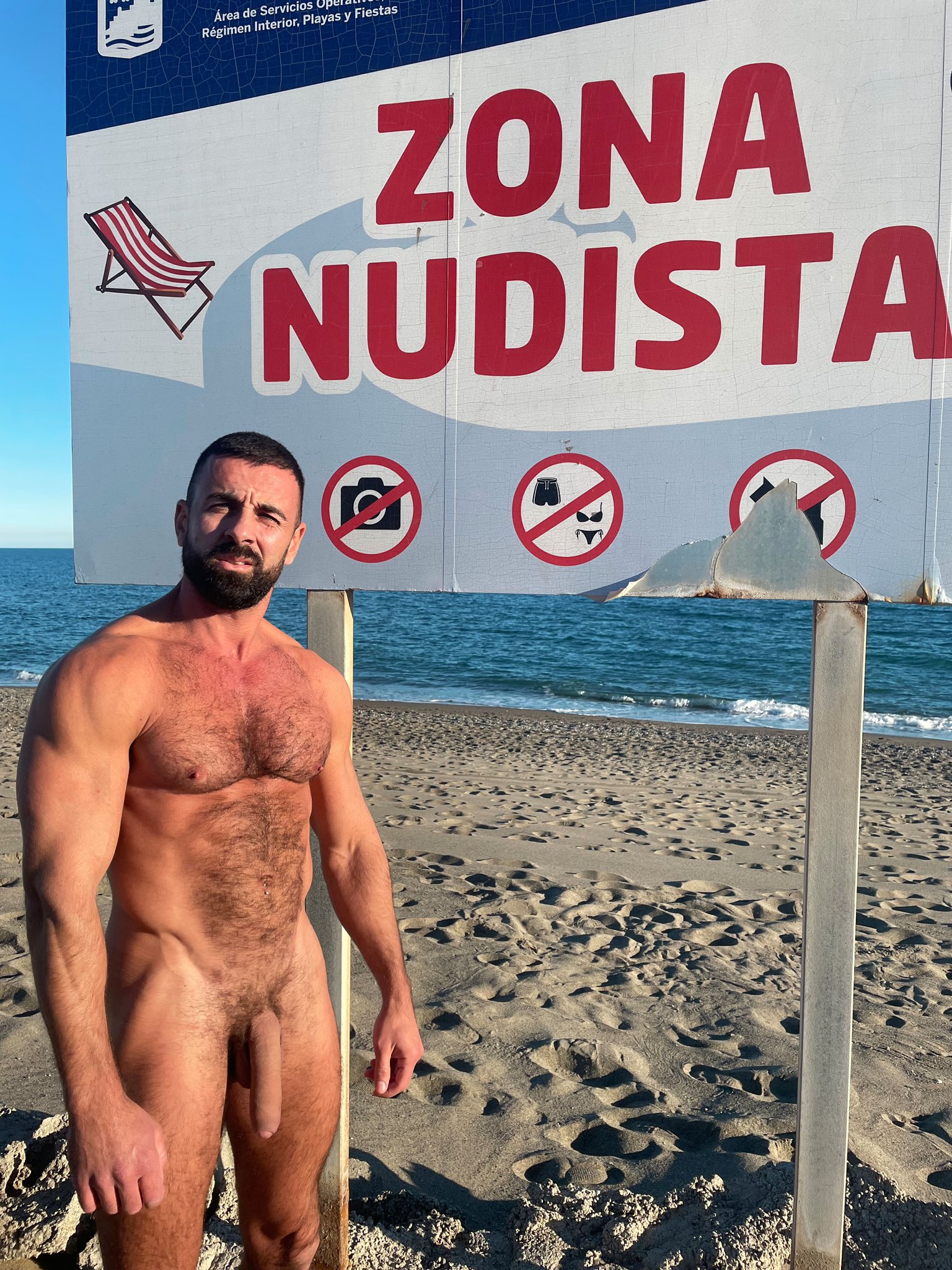 Tengo ganas de verano y guarreo en la playa.rt si tú también la tienes 40% de descuento en mi página,aprovecha! 🔥 https://t.co/jqcZQVaMKV
