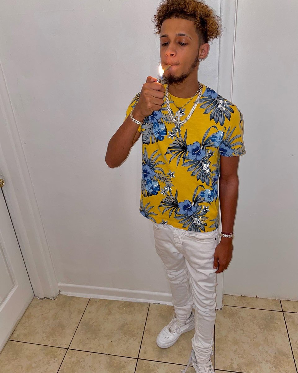 PrettyBoi Trav (@OMGiTsTravis) / Posts / X