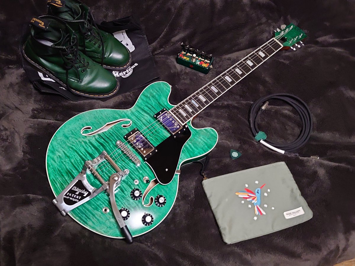 Ryota_355's tweet photo. My new gear...
Sago TD-035 Custom

Sagoの日に間に合いました！
メインギターが2本になったのでこれからガンガン弾き込んでいきます！

#Sagoの日 
#Sagoの日フォトコンテスト2022 https://t.co/HtJSFRtt6B