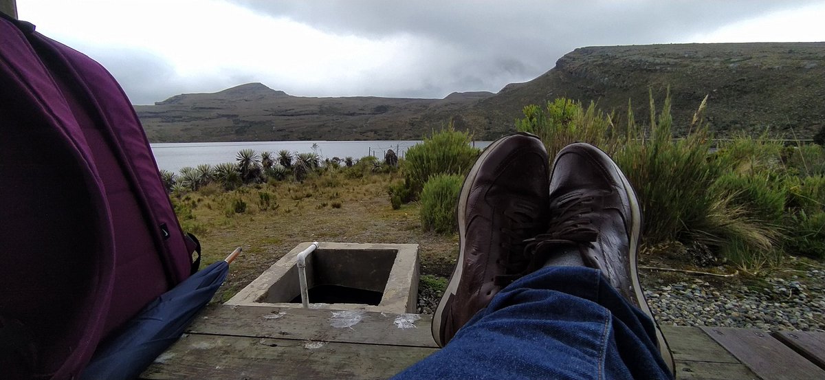 Siempre que puedo salgo a respirar aire puro que revitaliza mi andar, mi espíritu,mi pensar: Mi existir.