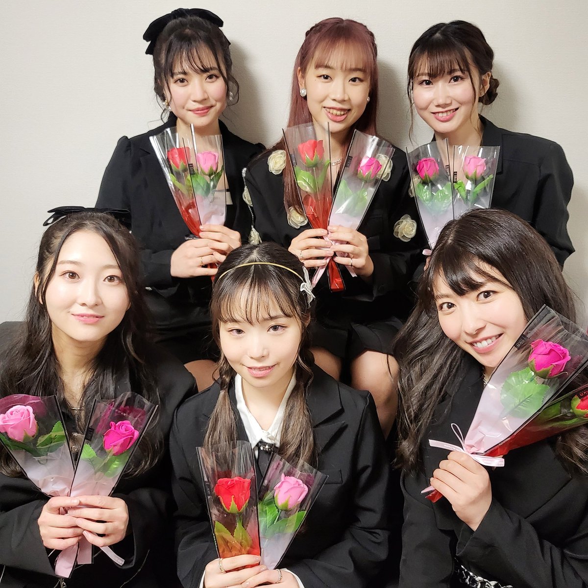 MYENT5's tweet photo. 【✅MYDAYS:SHOWCASE無事終了】
皆様本日はMYDAYS SHOWCASE【〜First Page〜】へお越しいただきまして誠にありがとうございました。

沢山の皆様の力が重なって、MYDAYSがスタートを切ることができました💮
これから皆さんの季節をMYDAYS色に染めて行きます😊🌸🌸
宜しくお願い致します🌸🌸 https://t.co/AK8SxqOfCV