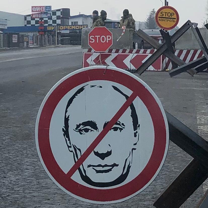 📺🇺🇦 « Ukraine : la résistance s’organise » - aujourd’hui samedi 5 mars à 18h15 dans ARTE Reportage

Un reportage de Gwenlaouen Le Gouil et Christophe Barreyre
Une production StudioFact Media Group

Retrouvez-le à tout moment sur : arte.tv/fr/videos/1081…

#RaconterLeRéel