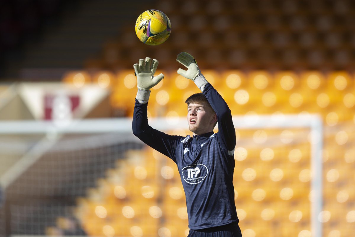 DundeeFC's tweet photo. Thomas Welsh is on the bench today for the first time #thedee https://t.co/MNbGN2rlwp
