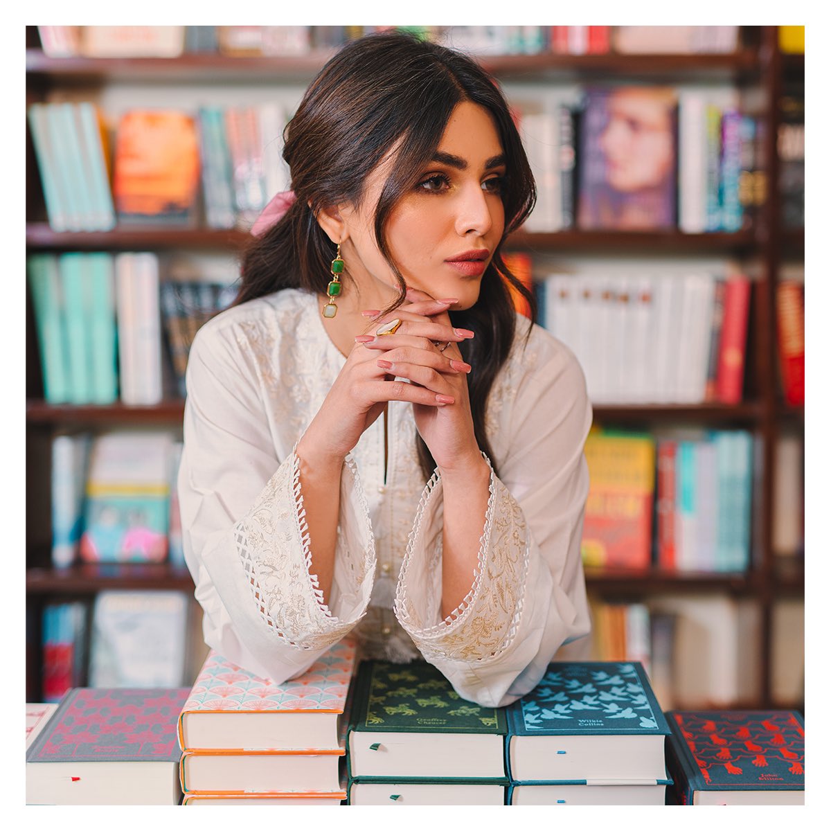 beyondeast_pk's tweet photo. Minimal style with a personal touch. π€
Working Chic // Beyond East
Launching on 7th March in-stores & online.
#BeyondEast #WorkingChic #SpringSummer22 #Pret https://t.co/SSKFDdjybK