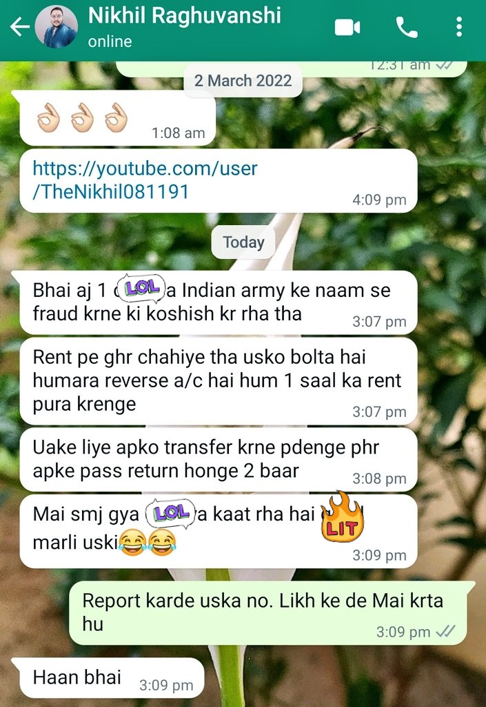 Mishra__Deepak1's tweet photo. So apparently this happened with my friend @nikhil081191, guy impersonating army personnel tried to cheat them in Bhopal. Also he shared some fake ID which apparently they deleted. Kindly look into matter.
 @adgpi @MPDial100 @manaman_chhina @SpokespersonMoD https://t.co/9XkINPREvY