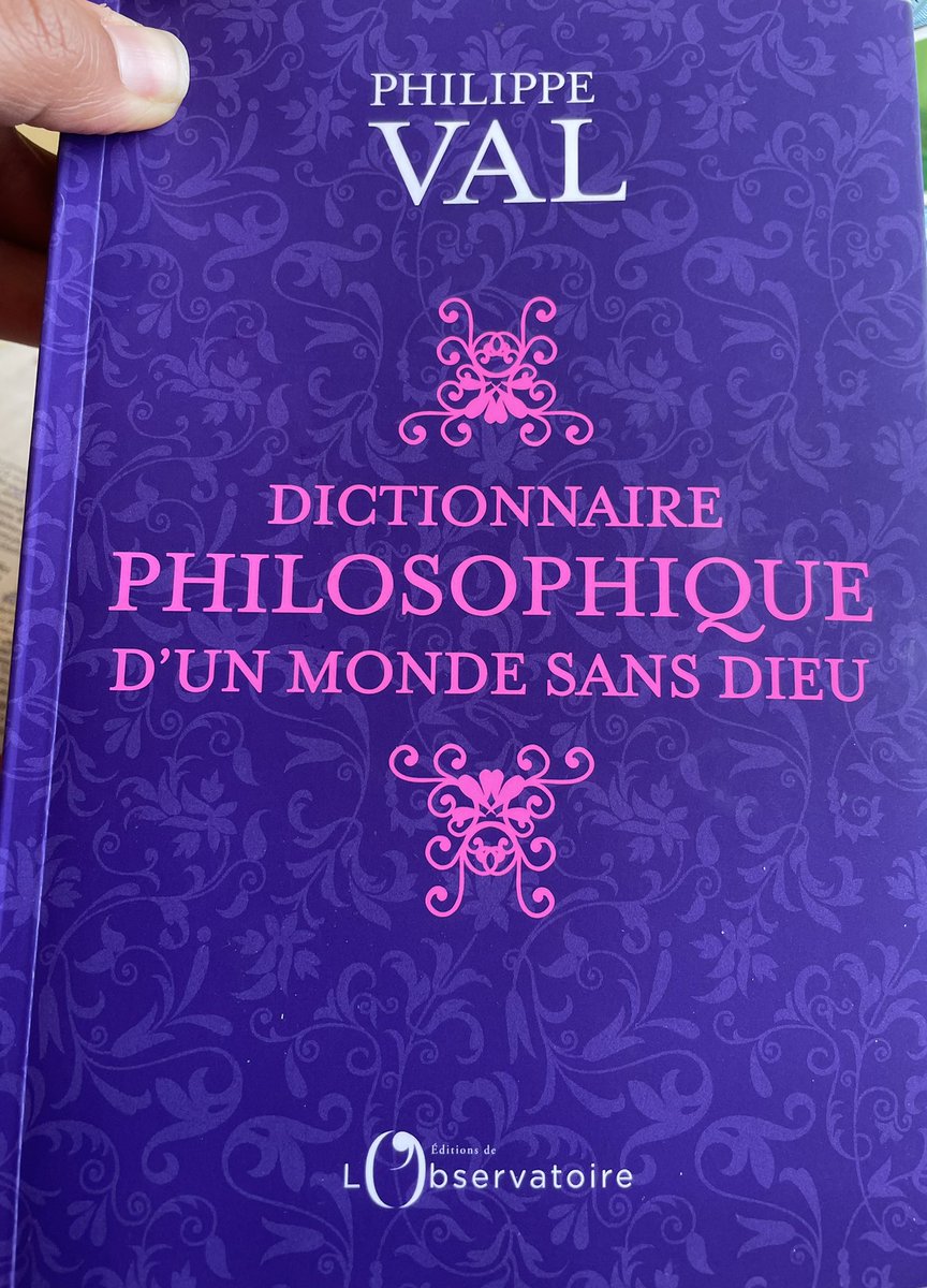 KhanNRachel's tweet photo. Artiste : « Personne qui accomplit quelque chose de plus grand qu’elle-même (…) 
Être davantage habité par la peur de ne pas vivre que par la peur de mourir. » Philippe Val https://t.co/zlUteNpTjp