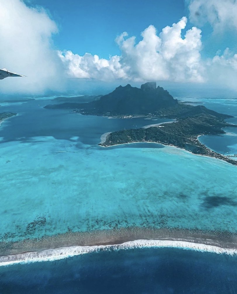 W0rld2026's tweet photo. Bora bora https://t.co/ZVtPuKeVB3