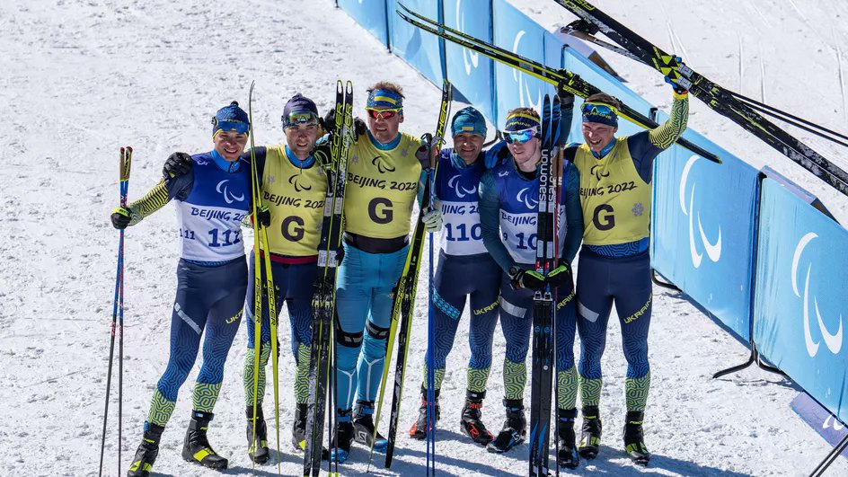 Paralympiques 2022 : les athlètes ukrainiens décrochent sept médailles dès la première journée, dont un triplé sur le sprint masculin

francetvinfo.fr/jeux-paralympi…