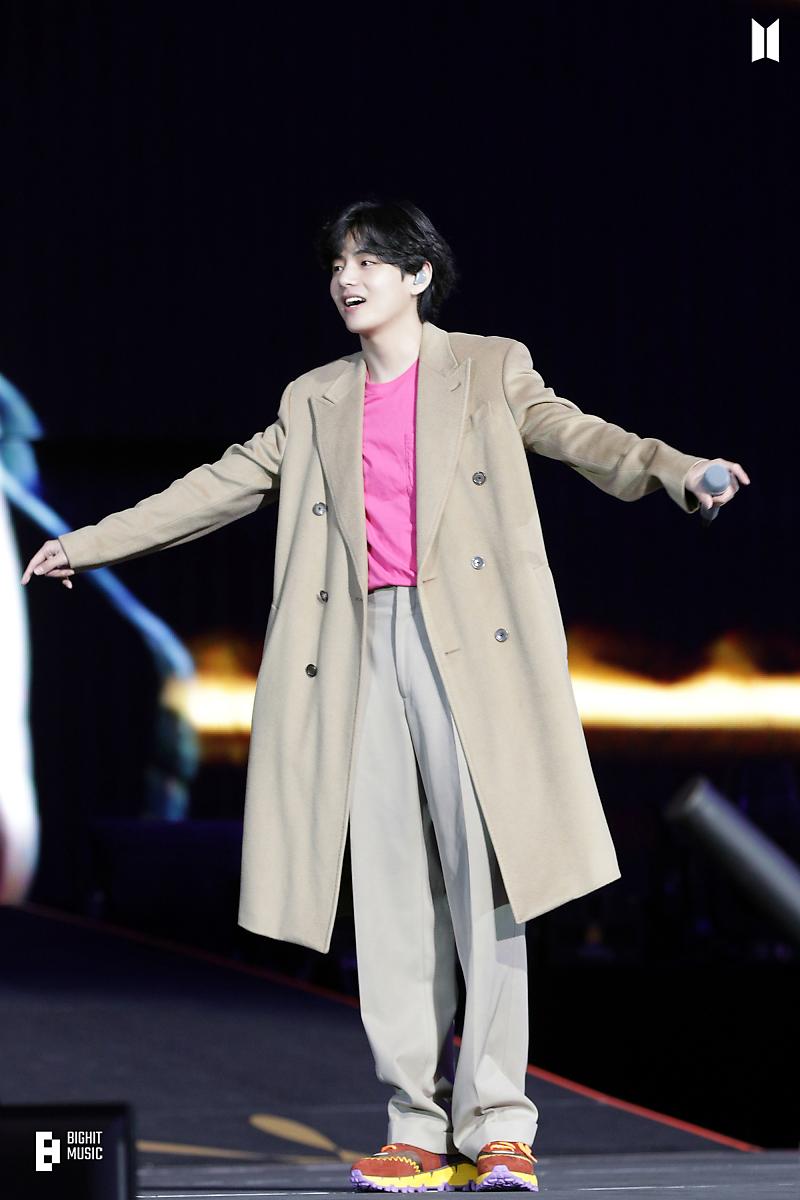 ktae_na's tweet photo. Wanna hug my baby tae so bad 🥺 https://t.co/TxB1WVByzD