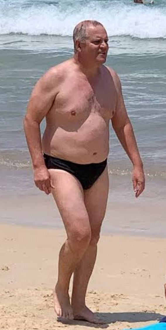 <a href="/BreezieLT/">🌿Bree🌿</a> <a href="/AlboMP/">Anthony Albanese</a> How good is he looking. Australia you have 2 choices Albo or