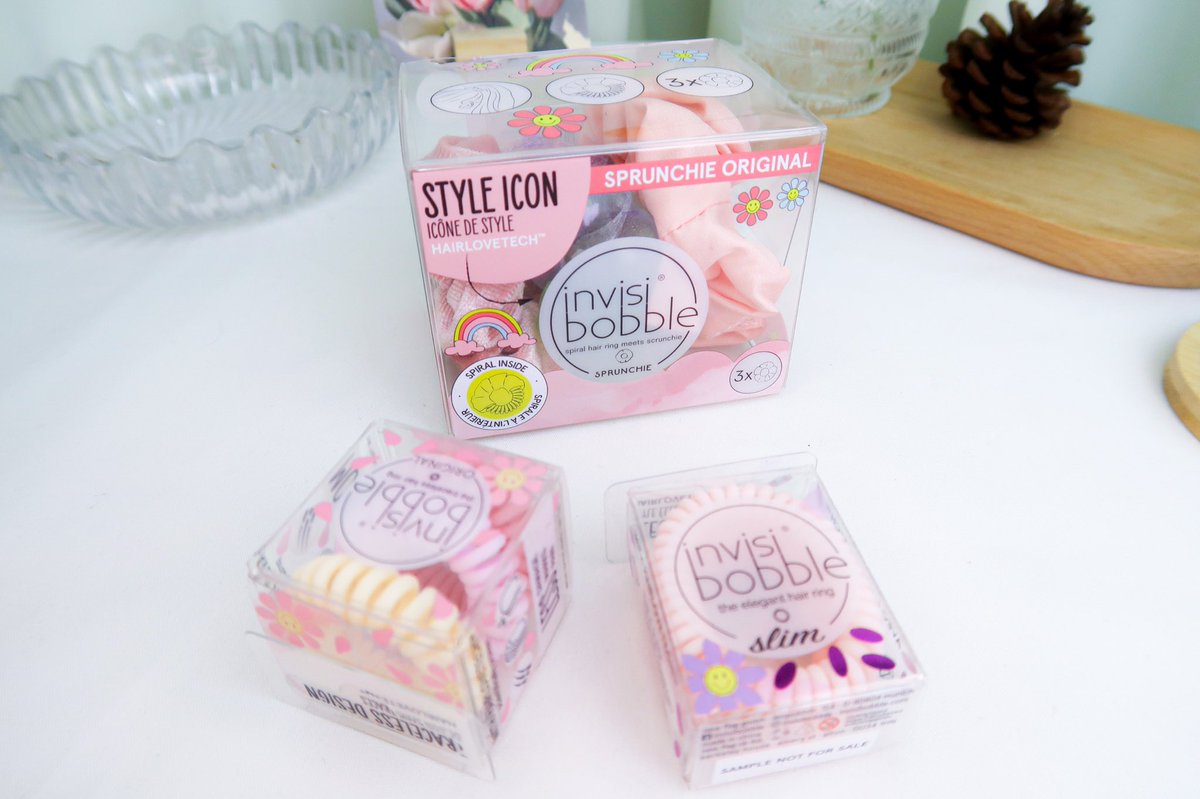 jellllnrr's tweet photo. กิ้สสส💖🤏🏻✨ invisibobble เค้าออกคอลใหม่ Retro Dremin น่ายักมากก แงงเอาจริงคือน้องเค้าแพงแต่ดีมากก คุ้มค่าคุ้มราคา นี่ใช้เส้นนึงจะปีนึงแล้วง่ะ ย้วยก็เอาน้องเค้าไปแช่น้ำร้อน น้องเค้าก็กลับมาสภาพเดิม รักมากทิ่สุดสัญญาจะไม่ทำหาย5555 ยิ่งคอลนี้ยิ่งน่ารัก รักษายิ่งชีพ🤪 #ใช้ดีบอกต่อ https://t.co/NtBH170hdm