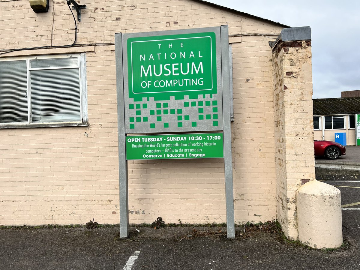 kevsmac's tweet image. Whoop! Here for some Raspberry Pi goodness @tnmoc @RaspberryPi_org @RaspberryPi_org #raspberrypi10
