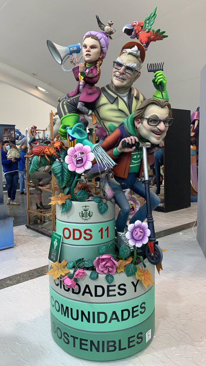 compromisfalles's tweet photo. La Sectorial de Cultura Festiva de @CompromisVLC atorga el Premi Somriure 2022 al ninot amb millor crítica política a la @Falla_Convento de l’artista @pere_baenas. L’enhorabona! https://t.co/7E1Ms8lgSv