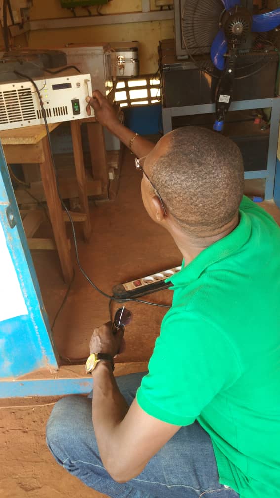 AbaloOuboule's tweet photo. La formation organisée par la @FondHirondelle @RadioNdekeLuka en partenariat #RMCC au profit radios communautaires s’est achevée jeudi à Bangassou. Face au défi de la réconciliation et enjeux élections, professionnalisme partagé et renforcé.
#FondsBekou  @UEenRCA  @EricMarclay https://t.co/2EDib8otRQ