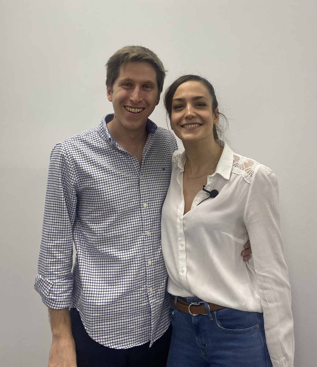 Irene_sanchezv's tweet photo. El orgullo gigante que se siente cuando los que fueros tus Resis pequeños, ahora son adjuntos ENORMES ❤️ . Os esperamos en las #XVJornadasPostMIR de @academiamir , donde @AndresHemato os explicará por qué escoger #Hematologia y por qué es la mejor especialidad ☺️ https://t.co/zHM3Ipd1Zd