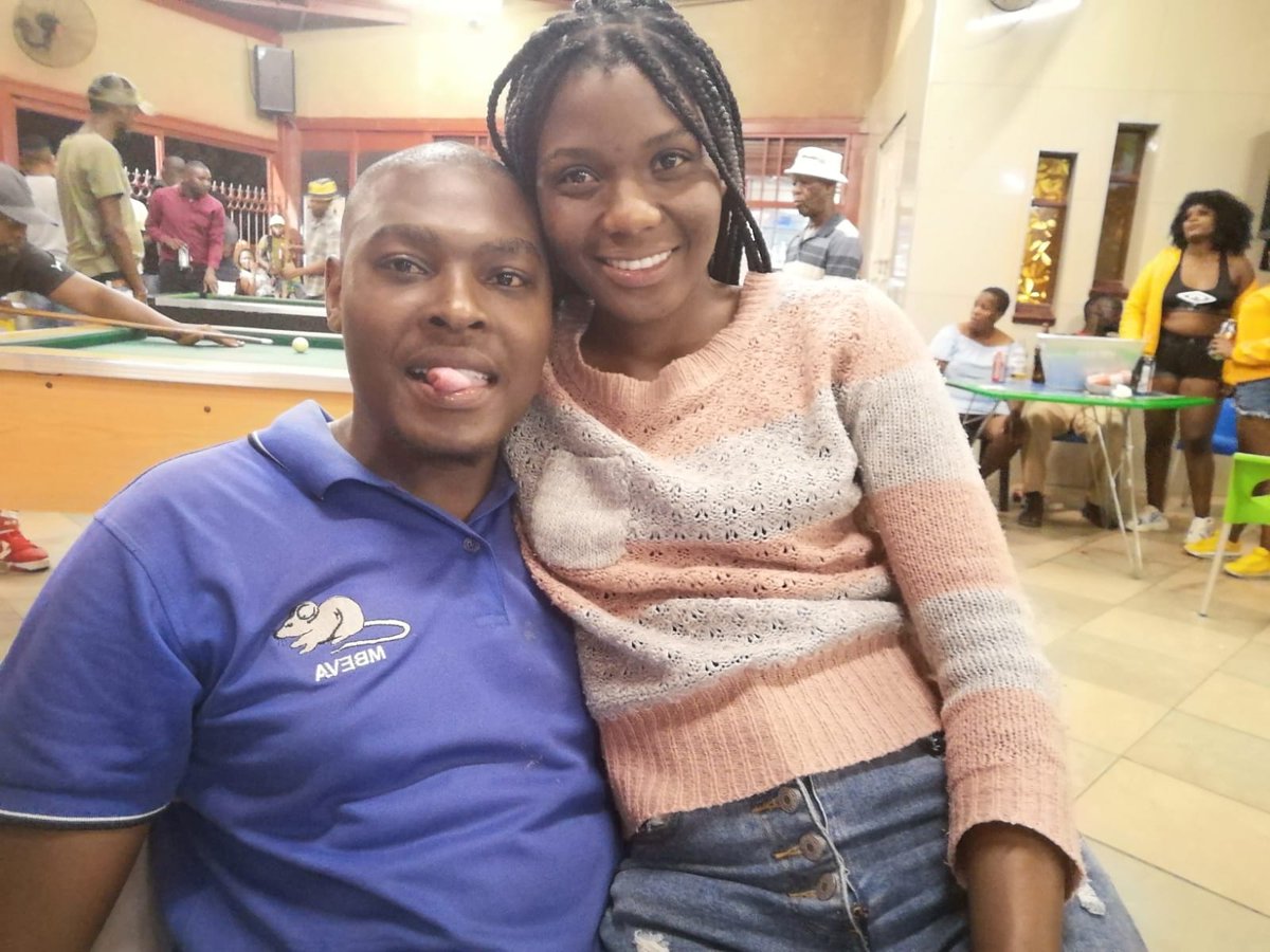 Lucky_Mashimbye's tweet photo. @LibMidlandsMall @thlatsi3 is my gin cocktail and we love Gin Cocktails and we could be happy  to join @LibMidlandsMall  at the #PMBGinFestival  #LovePMB https://t.co/dqpbO0DAmC