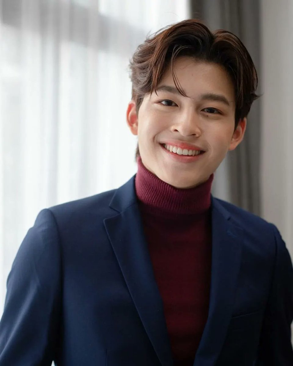 ppnaravit_ph's tweet photo. We miss you @ppnaravit .🧡🧡 Keep Fighting. We got your back.
#ppnaravit #PangPond #ปังปอนด์ #gmmtv #ศิลปินไทย #ppnaravitph #pondphuwin #NeverLetMeGo #ปลาบนฟ้า #NARAVITized #FishUponTheSky https://t.co/RS9TODFLMX