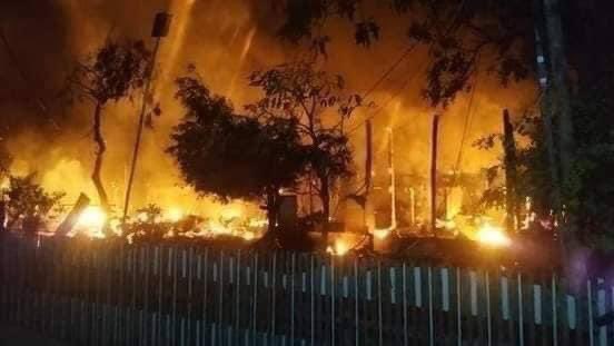 NPJSO_Myanmar's tweet photo. This is not Ukraine, this is Myanmar. MinAungHlaing is raging war on the civilian population. We have to stop this evil man!
#WhatsHappeininglnMyanmar #AWarlsAlsoOngoinglnMyanmar #HelpMyanmarIDPs #2022mar5coup 
🙏
#NPJSO_Myanmar
#CDM_JudicialStaffsOrganization #MyanmarJudiciary https://t.co/XXyyMM8haL