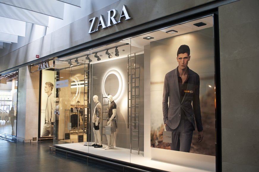 nexta_tv's tweet photo. Inditex, the owner of the brands Zara, Bershka, Pull &amp; Bear, Oysho, ceases operations in #Russia and closes stores. https://t.co/5uhE9Lykai