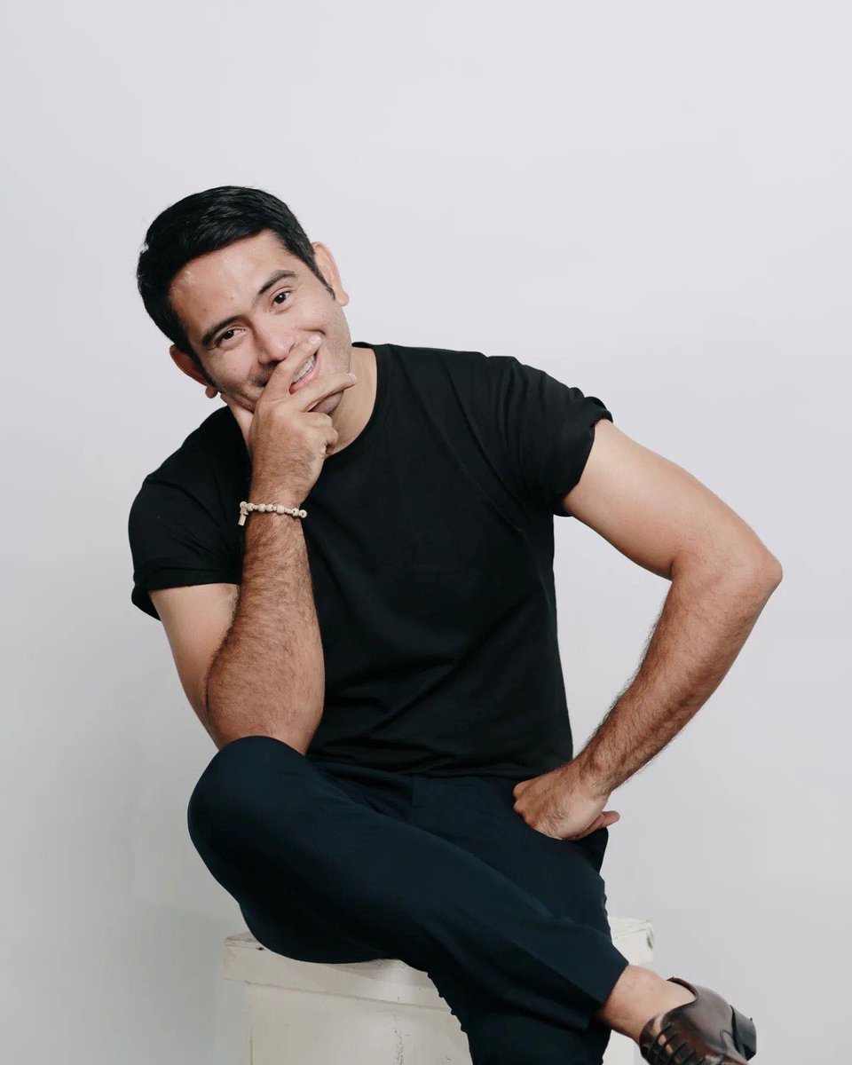 gv_for_g3rald's tweet image. 😍🤩😎
•
Gerald

Shot for @metrodotstyle for the #KapamilyaStrong2022 special. 
Photography: @erronocampo for @metrophotoforbrands
Creative direction: @theonlychookiecruz
Sittings editor: @gracelibero
Special thanks to @starmagicphils
IG: erronocampo
#KapamilyaStrong
#StarMagic