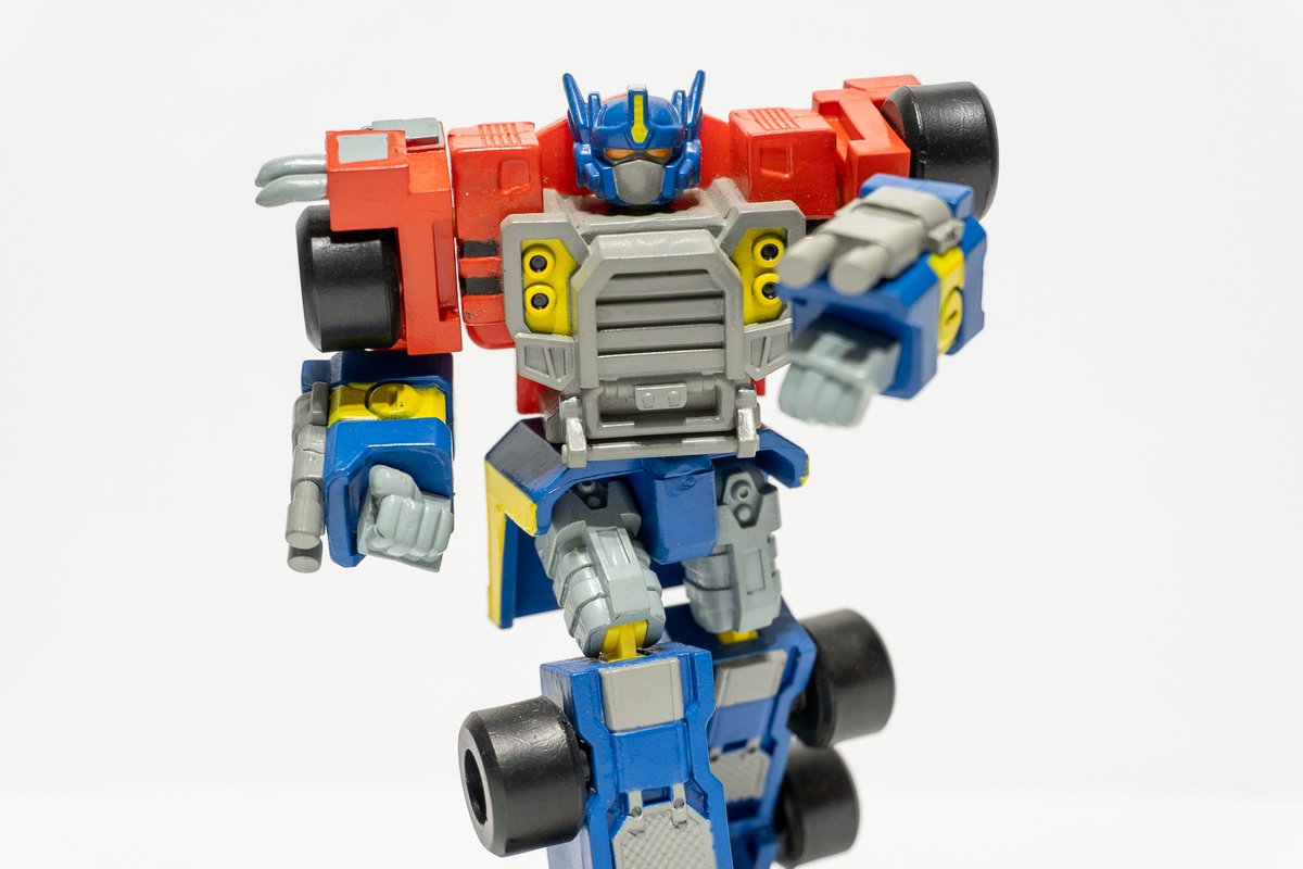 sparksideYRQRM0's tweet photo. Last and most certainly NOT least...Armada Optimus himself! Review:
https://t.co/UjecHefDXV
#transformersarmada #micronlegend #transformers https://t.co/DNFS9Yg90M