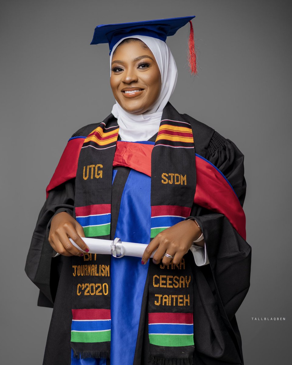 J_C_JAY6's tweet photo. Phew 😅 degree bagged 🥳 Alhamdulilah 3x. This degree is dedicated to my mother. I love you Maa. Here’s to more successes Insha’Allah 

#BAJournalism
#Classof2020
#firstgenerationgrad https://t.co/SSghpr4N8c