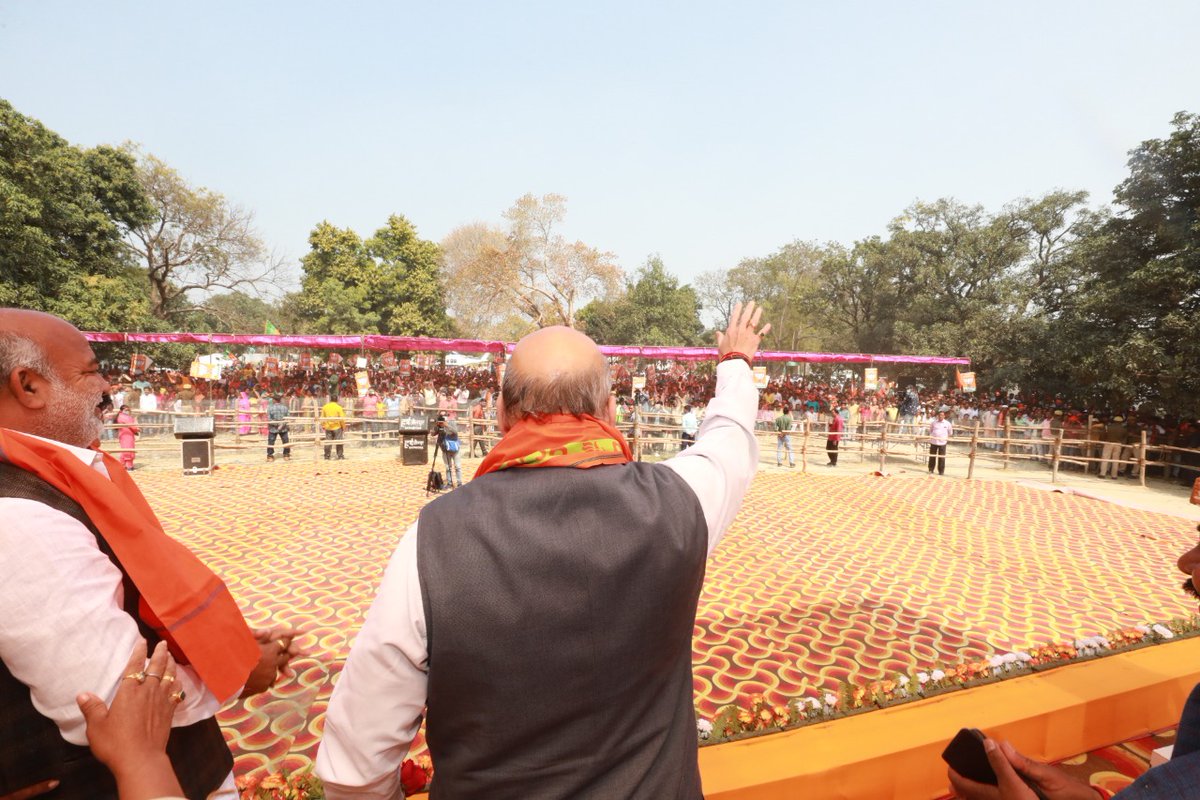 bjpupwest1's tweet photo. केंद्रीय गृह एवं सहकारिता मंत्री श्री @AmitShah ने जौनपुर के मल्हनी में जनसभा को संबोधित किया।

#मोदीमय_पूर्वांचल https://t.co/bDAcc1zjgE