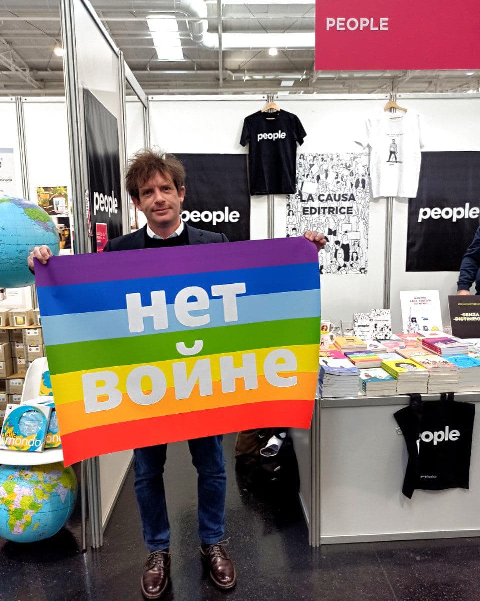 La causa editrice @peoplepubit a @BookPrideBP. 

#нетвойне #NoWar #StopTheWar #pace #RussianUkrainianWar #bookpride
