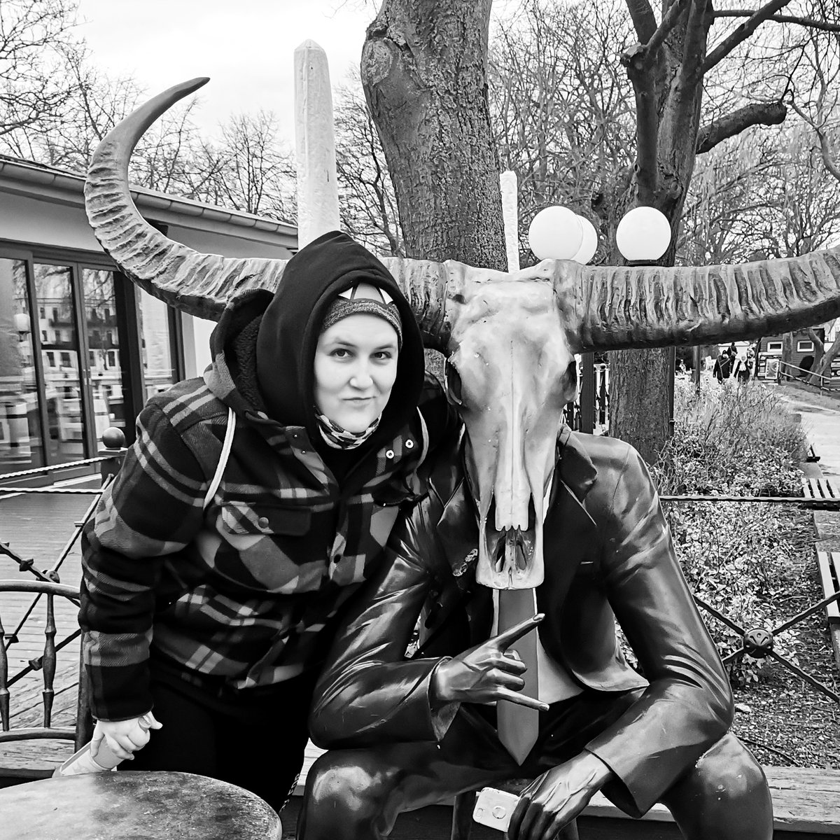DieZarra28's tweet photo. #NeuesProfilfoto Hey buddy, how are u? 😏😎🤘 https://t.co/bIvrT0Me5s