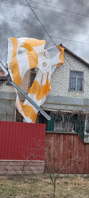 sotiridi's tweet photo. The pilot has been captured by Ukrainian civilians, after he successfully ejected, just before his #Russia|n fighter jet was shot down on the ground in the #Chernihiv area of #Ukraine.. https://t.co/3keVkucCMO