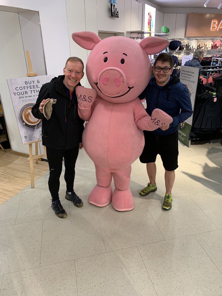 steffanbno's tweet photo. It’s not every day you get to meet Percy Pig @marksandspencer after completing a @parkrunUK #Chelmsford #PercyPig https://t.co/EJgGQO1leB
