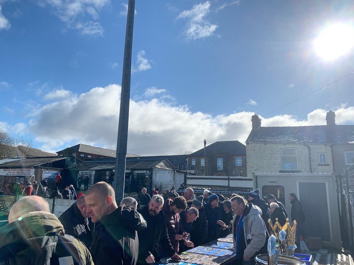 BacupBoro's tweet image. The sun is shining and the fans are buying! ⚽️👏
#GroundHopDay #GroundHopping 
@nwcfl