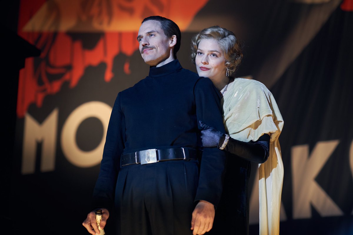 ThePeakyBlinder's tweet photo. Presenting Oswald Mosley and Diana Mitford…
 
@samclaflin returns to #PeakyBlinders tomorrow with Amber Anderson. 9pm on @BBCOne and @BBCiPlayer.
 
📷 @RobertViglasky https://t.co/fm0x9Nrxwb