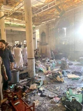 kashfezehraa's tweet photo. Shia genocide hasn’t stopped since the Holy Prophet (saww) and y’all don’t speak on it. 
If you’re silent on this matter but are vocal on everything else, Shame on your existence. 
#ShiaLivesMatter 
#ShiasTargettedInPak 
#Shia 
#Peshawarblast  #peshawar  #Shiagenocide https://t.co/v50oKWll5m