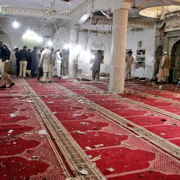 kashfezehraa's tweet photo. Shia genocide hasn’t stopped since the Holy Prophet (saww) and y’all don’t speak on it. 
If you’re silent on this matter but are vocal on everything else, Shame on your existence. 
#ShiaLivesMatter 
#ShiasTargettedInPak 
#Shia 
#Peshawarblast  #peshawar  #Shiagenocide https://t.co/v50oKWll5m