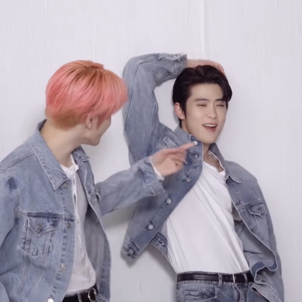 Jaeyongbase's tweet photo. -jys komuknya jj wkwk😂😂

bvbv be like : weeshh gaya amat https://t.co/57MfDr1ZA6
