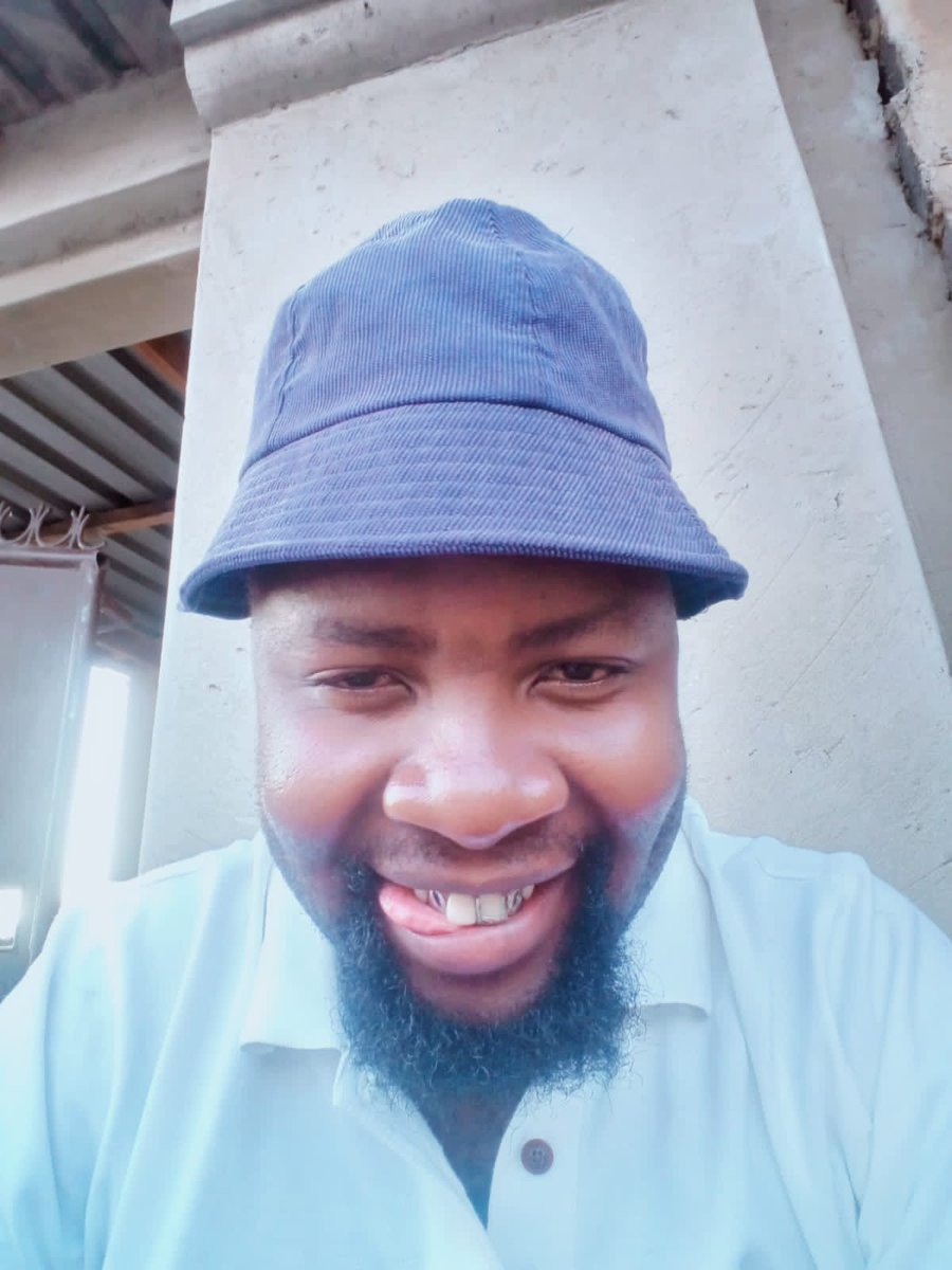 saddam_bigdog's tweet photo. bih dowg wih ,eeh ntaku pandza hiku hanya kahle mie🤔😂🤣 https://t.co/i9cN4OFVuI