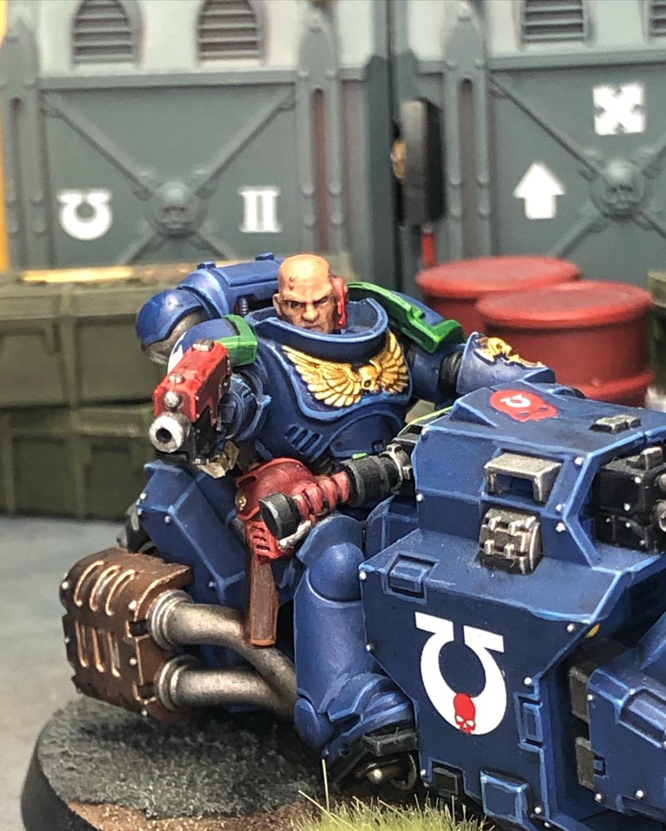 AlexFpaints's tweet photo. I finished my first outrider sergeant last week. He as a #ultramarine should be part of #MarchForMacragge .

#WarhammerCommunity #PaintingWarhammer #Spacemarine https://t.co/GpmZs0uQd8