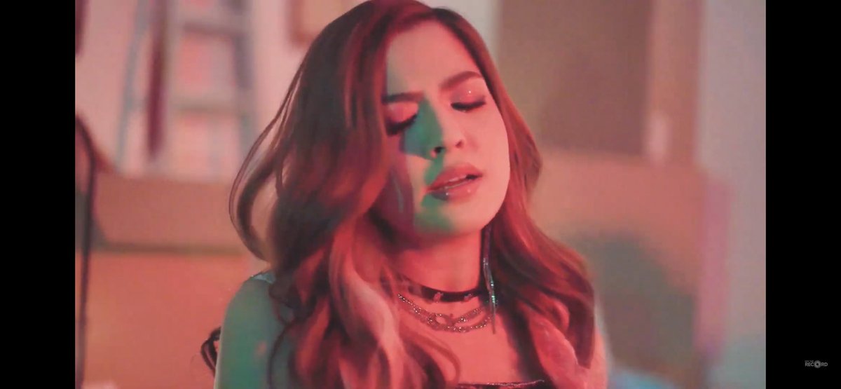 TheChanBaeker's tweet photo. @alexailacad is such a goddess!!! grabe ung visuals!!! PANG INTERNATIONAL MV ANG DATING!!! 

BENLEX PAANO MV
#BenLexPaanoMVOutNow https://t.co/cBOanpW2vA