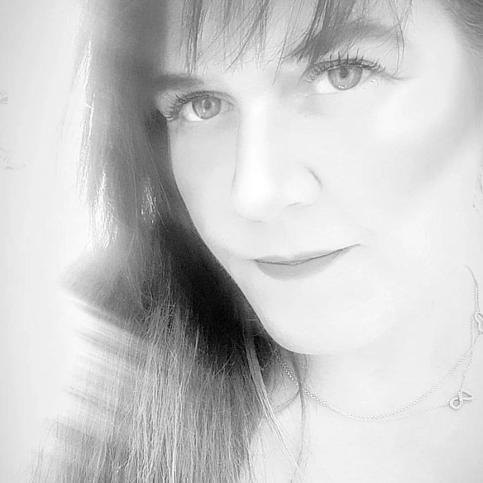 ginnyhood's tweet photo. #SaturdayVibes and a full day of work ahead of me. #fitness this morning & #photography this afternoon. #mothersday photoshoots at the #studio so lots of #portrait work.
#photographer #bosslady #workingtheweekend https://t.co/vXTjeqXzb4