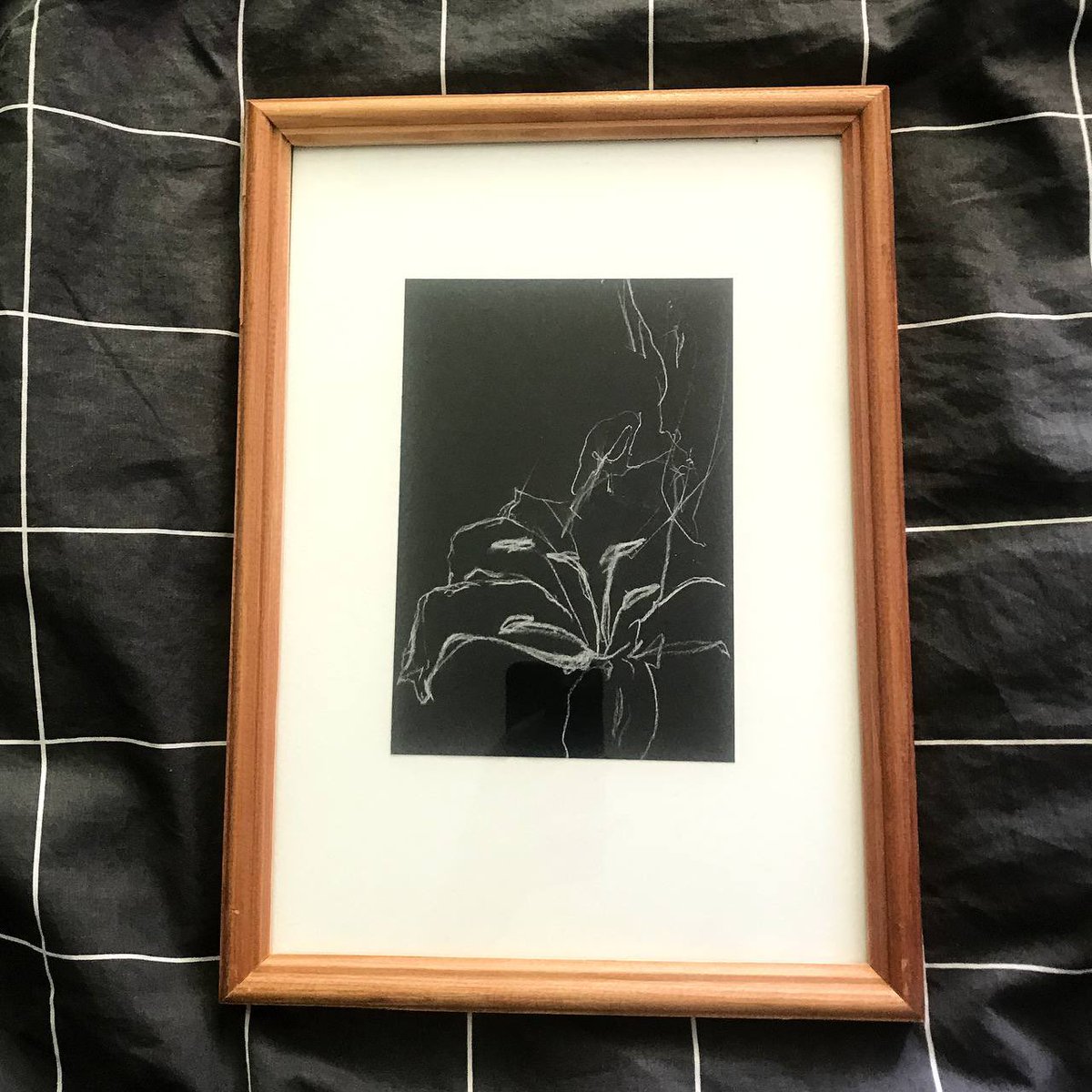 "Lily draws Lily "🤪💕
Today I started painting with light\ work available for purchase 
instagram.com/laskovo_lili?u…

#8марта #artwork #contemporaryart #illustration #drawing #картины #nftart #NFTCommunity #mARTch #painting #lineart #artTrending #liketime #Giveaway #challenge #New