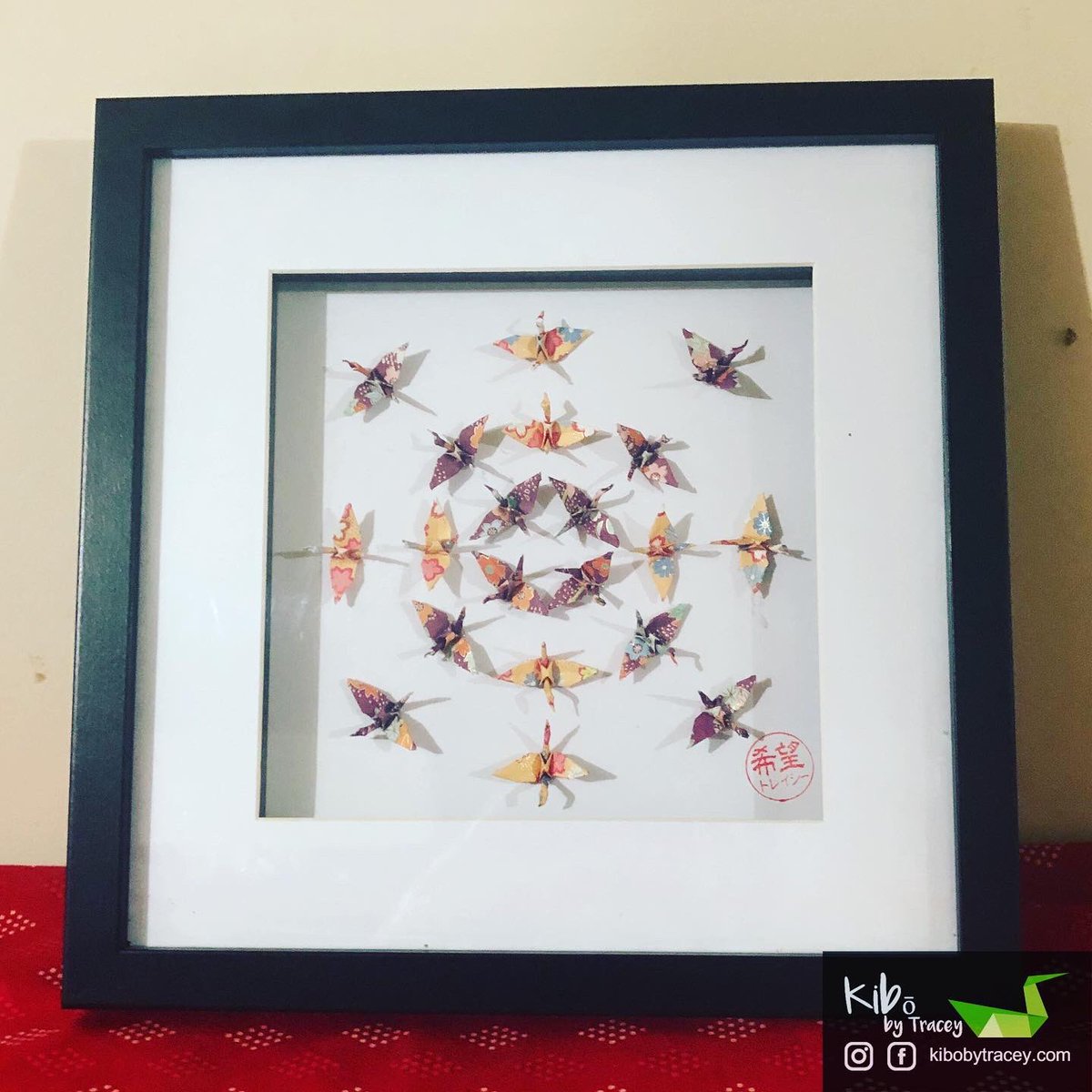 aussiestorm65's tweet photo. I haven’t done anything in nearly two weeks, but tonight I finished this. Frame is approx 22cm x 22cm, inside window is 15cm x 15cm.
#kibōbytracey #Origami #折り紙 #handmade #handfolded #Geelong https://t.co/7Mw1AmSyJx