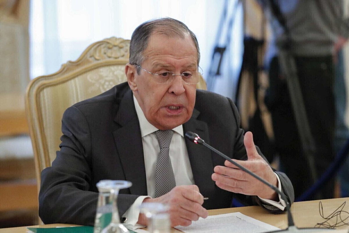 MediasetTgcom24's tweet photo. Lavrov: "Zelensky vuole una guerra tra Nato e Russia"  #ucraina #russia #guerraucraina #UkraineRussianWar #RussianUkrainianWar https://t.co/13ZAQ1SusX https://t.co/ZIBdlOitjh