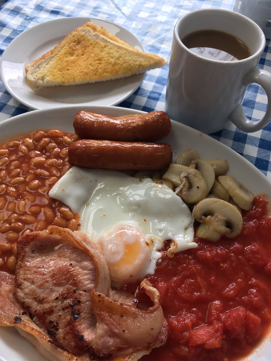 asifamhp's tweet photo. I got me an #AMHPsnack #AMHPbrunch #NotSalad or #Crumpets @BritishIce ✔️
#AMHPplan 🏉🍻✔️ https://t.co/dY1KRhgk17