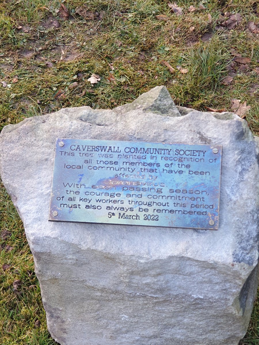 MoorlandsPolice's tweet photo. PCSO Naylor has just attended the local dedication of a tree for all key workers and to those that have lost their lives and loved ones during the Covid Pandemic. It was an honor to attend and to continue to police the village of #Caverswall #Moorlands #MoorlandsPolice https://t.co/Tdt03sqCv7